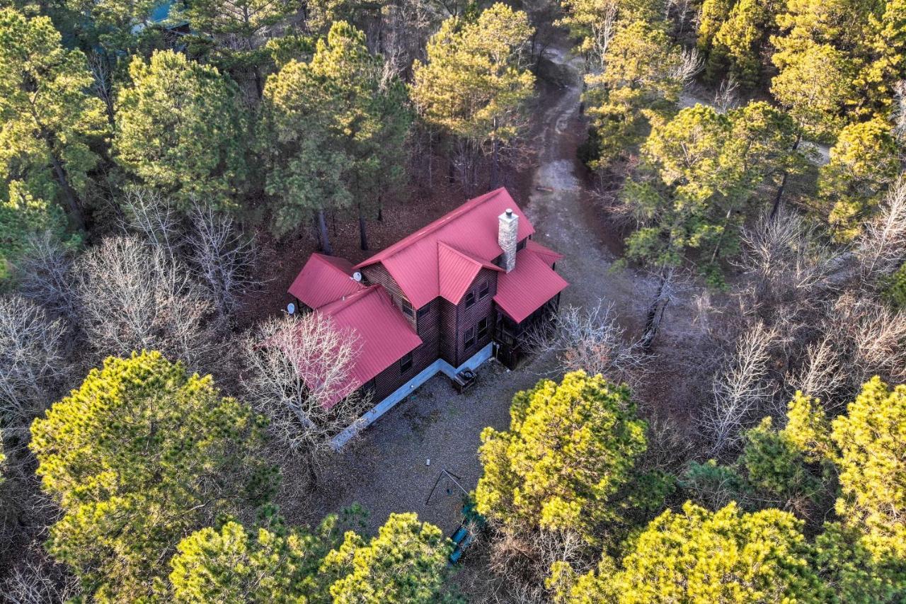 Broken Bow Cabin With Deck, Hot Tub And Fire Pit! ภายนอก รูปภาพ
