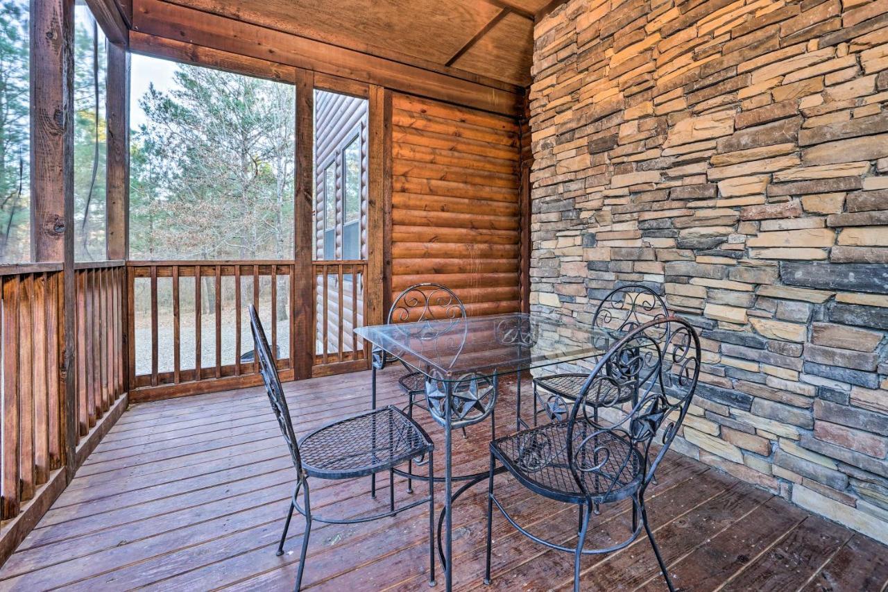 Broken Bow Cabin With Deck, Hot Tub And Fire Pit! ภายนอก รูปภาพ